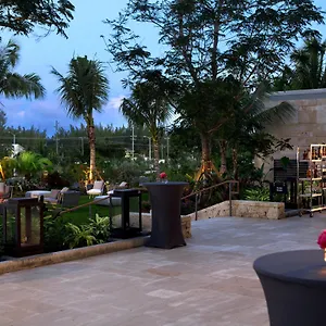 Курортный комплекс Kimpton Seafire + By Ihg